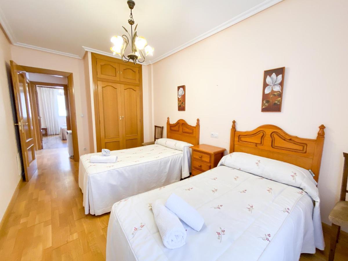 Vivienda Turistica Los Leones Berlanga de Duero Kültér fotó